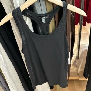 ATHLETA Ultimate Scoop Tank - NWT